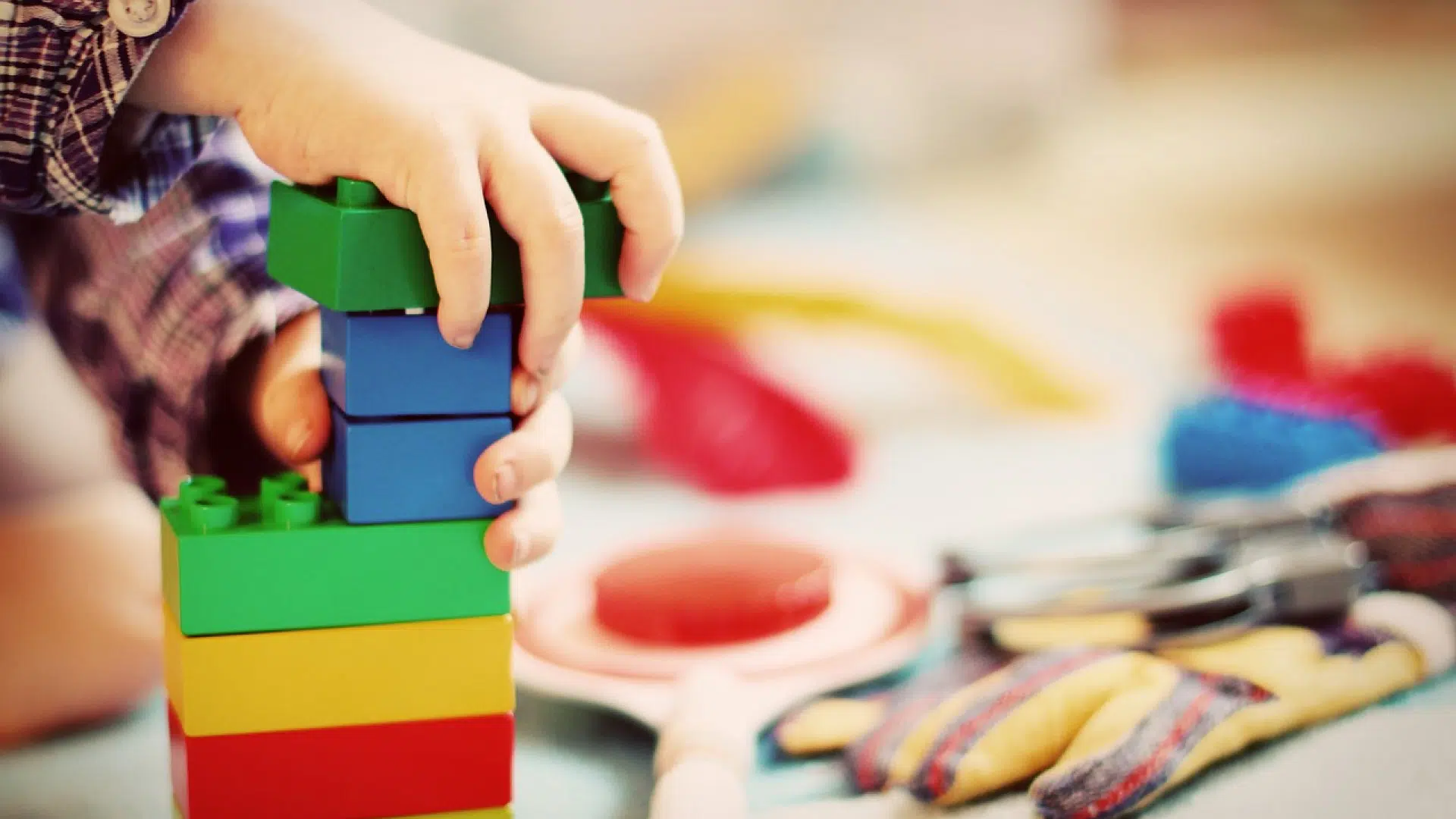 Comment réussir le choix des jouets et des jeux pour les jeunes ?