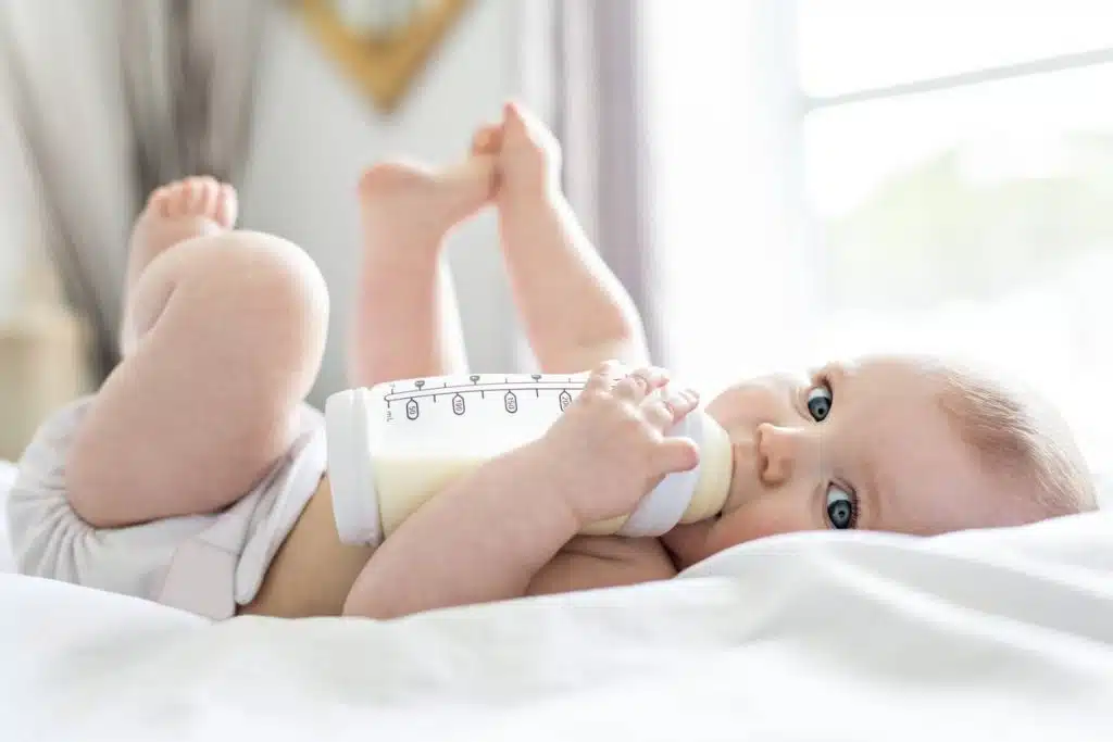 lait infantile âge bébé